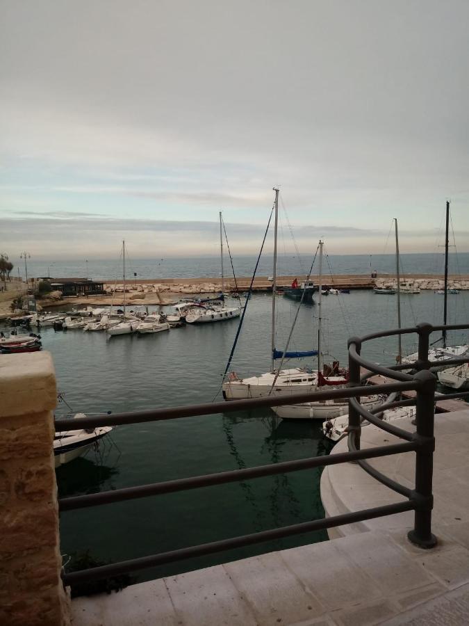 Ilfarodelmediterraneo Giovinazzo Exterior foto